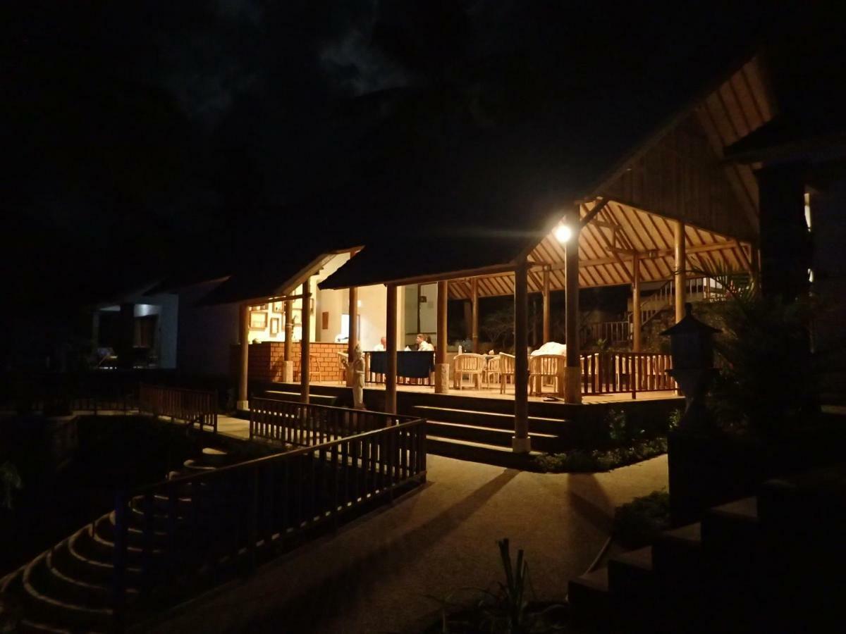 Villa Ume Tenang Nusa Penida Exterior foto